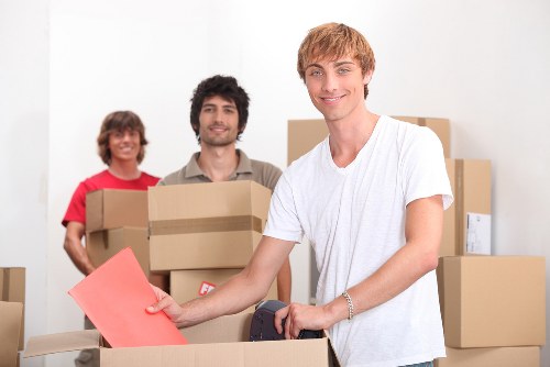 Affordable Battersea man with van for quick transport